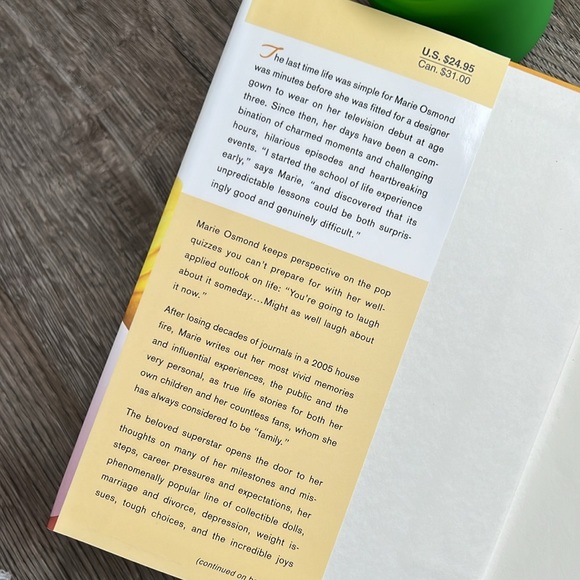 📚Special!! 2/$21 Books!!📚 Marie Osmond- Might as well Laugh about it Now. - Picture 8 of 9